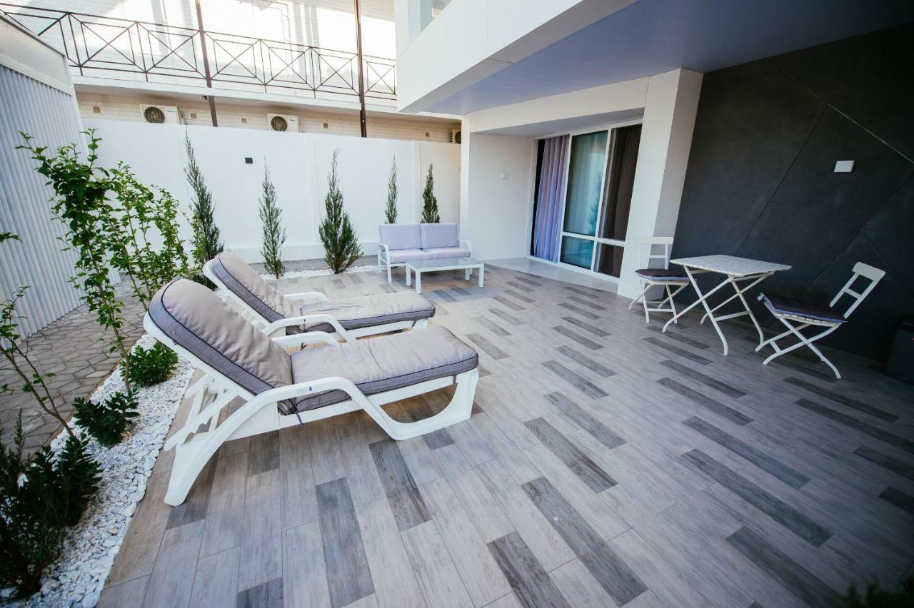 Zigzag Hotel Zatoka Exterior photo